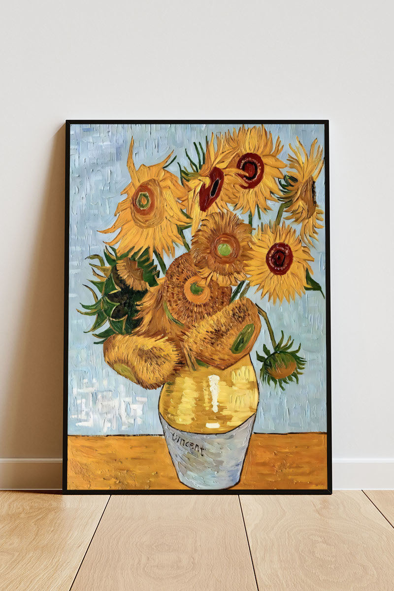 Close-up Poster mit Rahmen von gemalden gezeichnetem Gemälde von Sonnenblumen in einer Vase in rot gelb blau beige