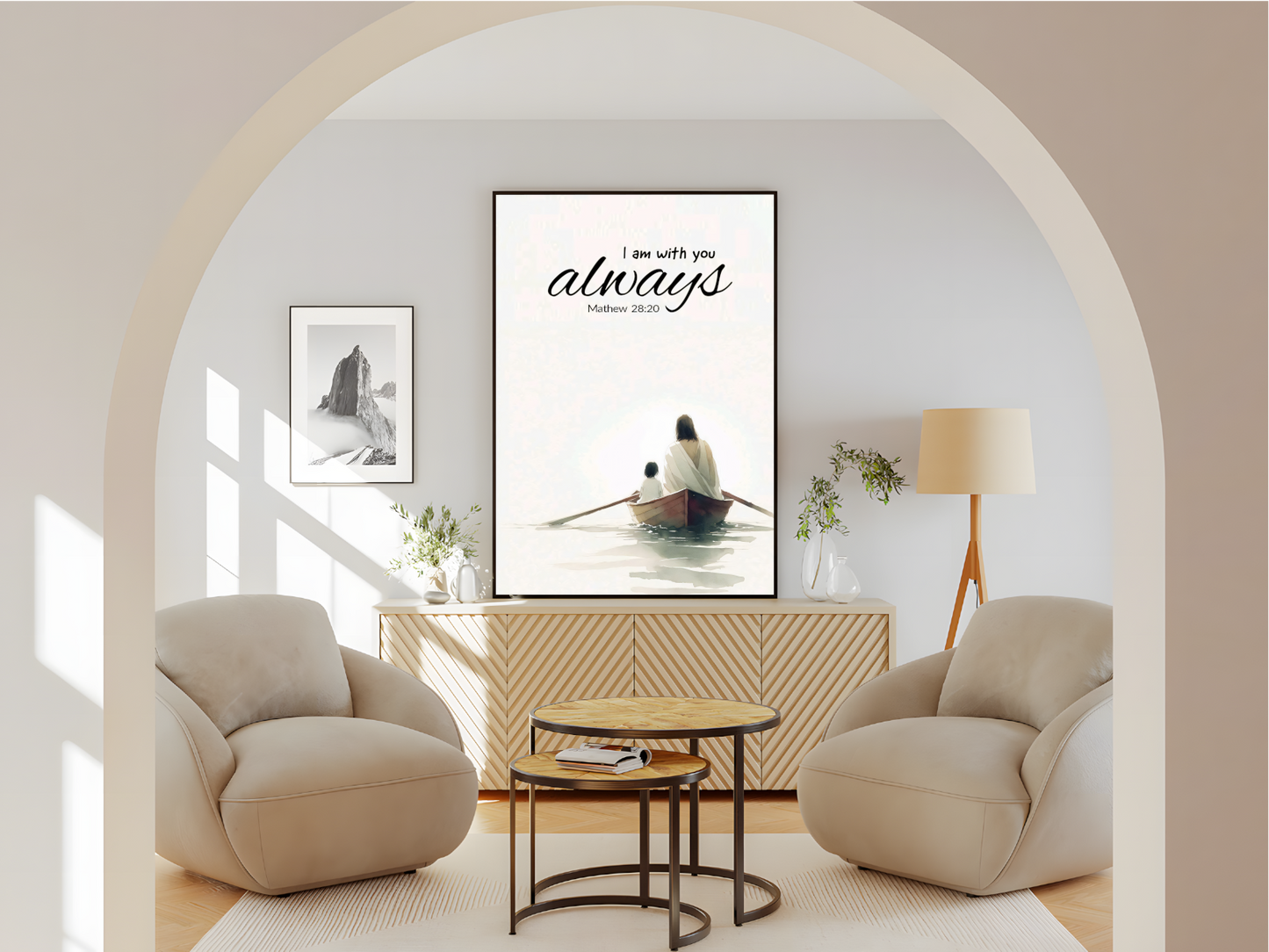 Wohnzimmer Poster mit Rahmen von Jesus mit einem Kind auf einem kleinen Ruderboot mit wenig wasser darum und weißem hintergrund mit Bibelzitat als überschrift schwarz beige weiß