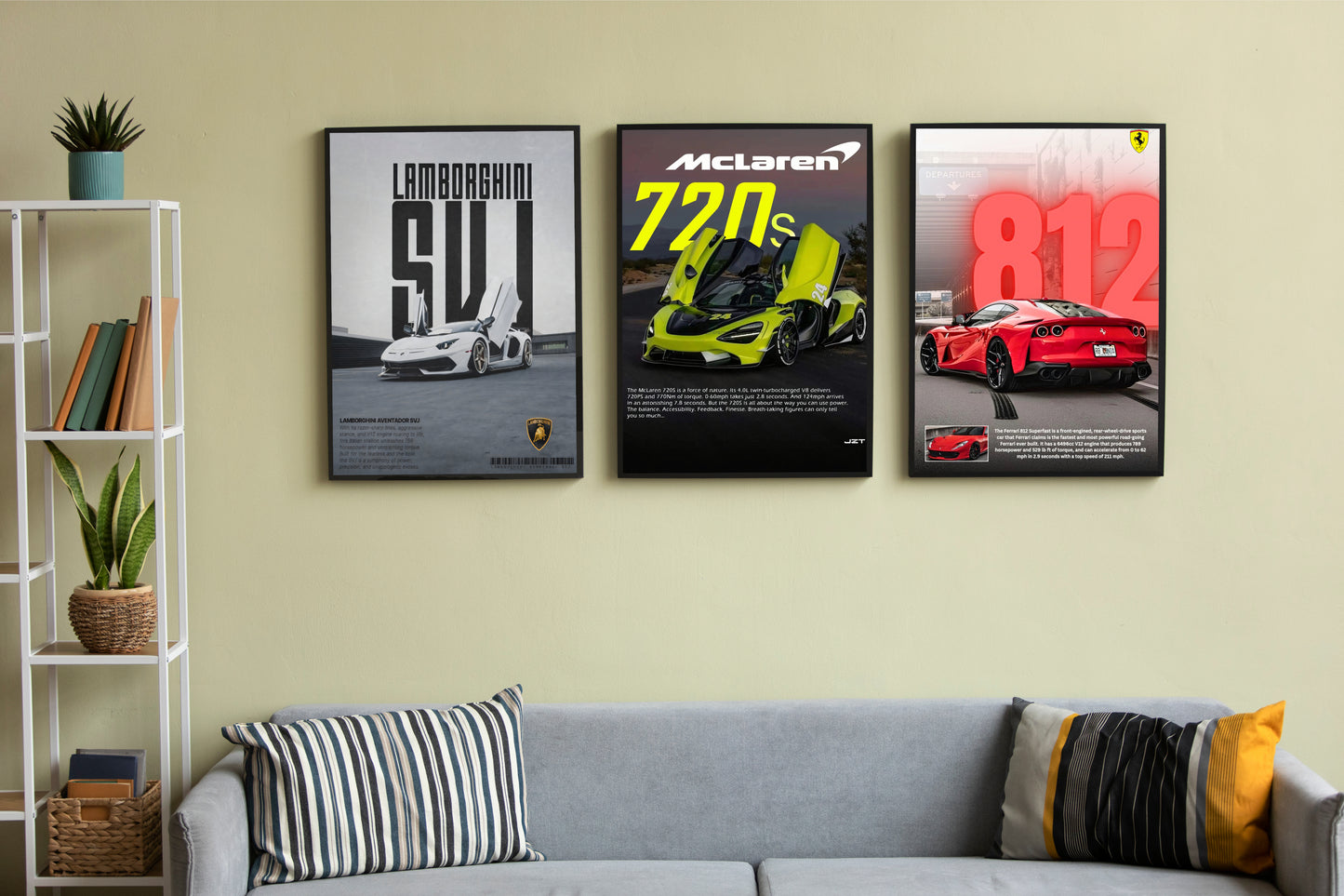 Wohnzimmer Close-up dreier Poster Bundle Set mit Rahmen von drei verschiednen Supercar Autro eines von ferrari 812 mit überschrift eines von Lamborghini SVJ auf grauen hintergrund und eines von Mclaren 720 mit Landschaftlichen hintergrund alle mit beschreibung und überschrift