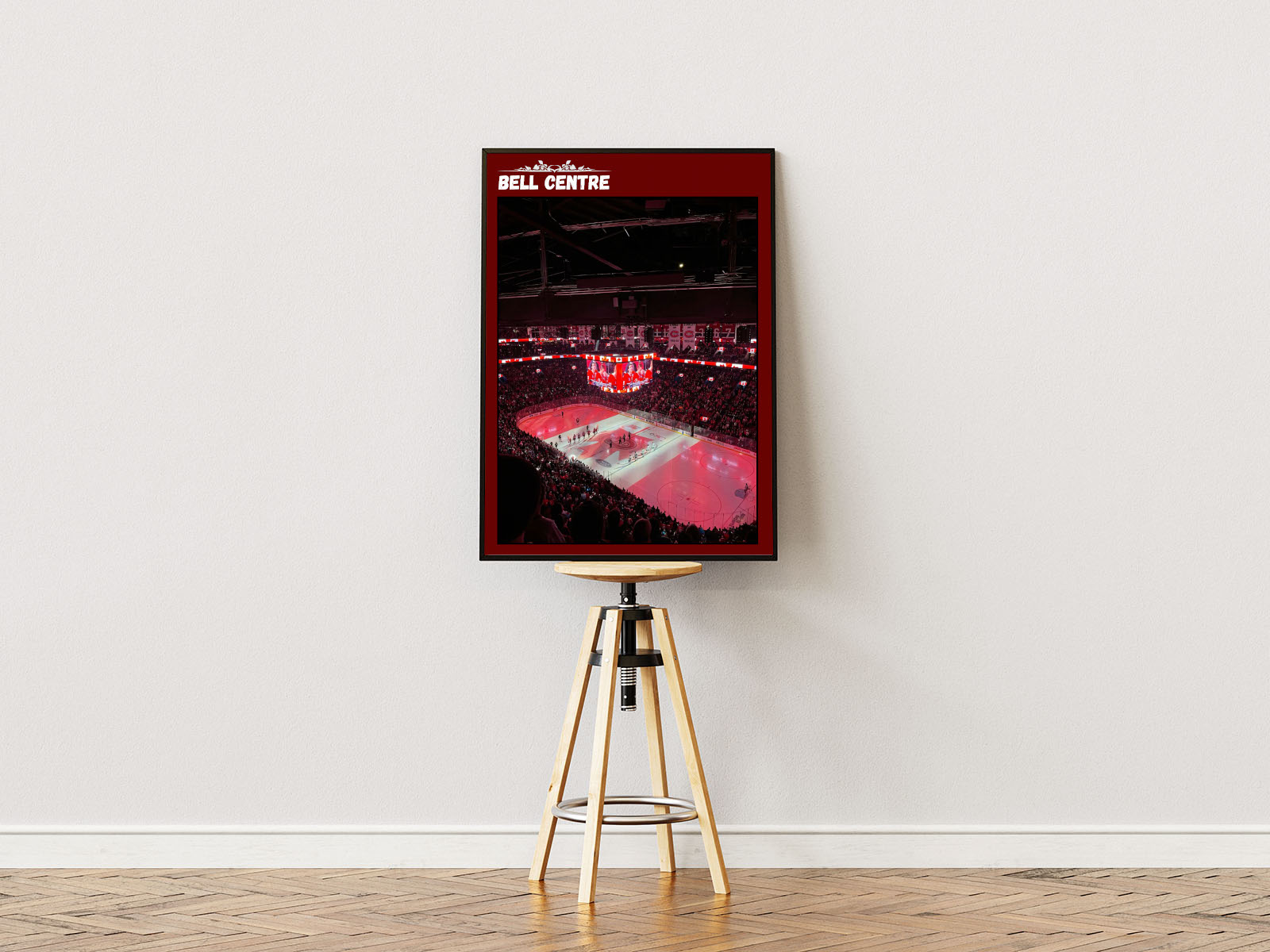 Poster ständer Poster mit Rahmen Eishockeystadium mit Publikum von oben Photographie mit roter Umrandung und Überschrift rot weiß schwarz