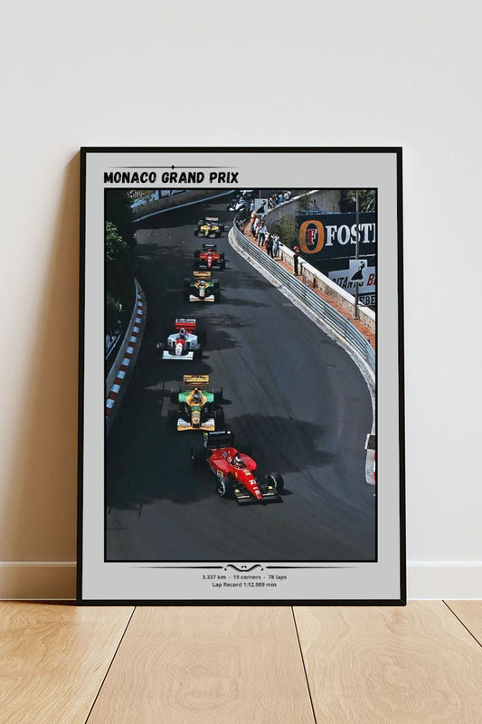 Close-up Poster mit Rahmen Formel 1 Autos beim Monaco Rennen auf der Rennstrecke mit silberer umrandung überschrift und beschriftung in rot grün grau gelb silber schwarz