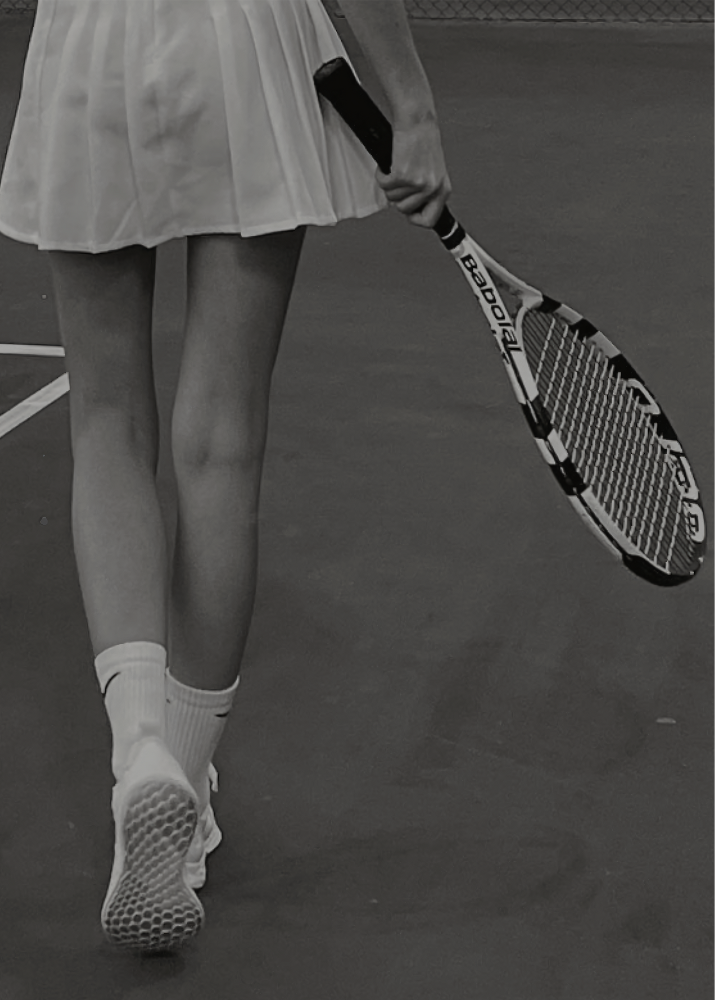 Nahaufnahme Poster mit Rahmen Tennis Mädchen Tennisspielerin mit Tennisschläger auf Tennisplatz in grau und weiß