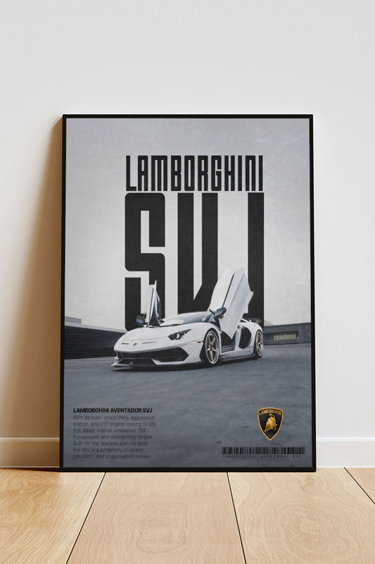 Close-up Poster mit Rahmen von Lamborghini SVJ mit überschrift und beschriftung und Logo weißes Auto graueer hintergrund silber