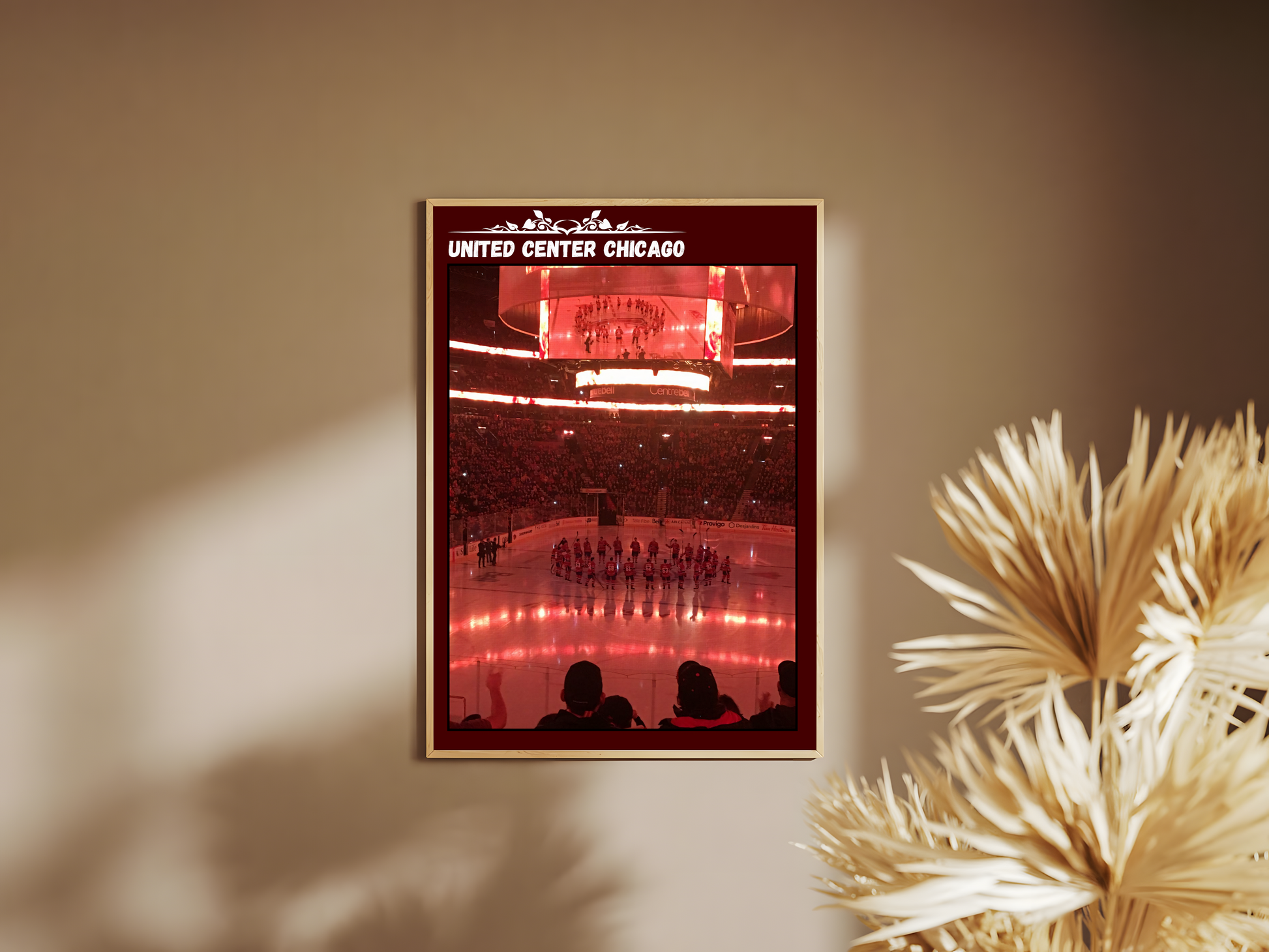 Holzrahmen Poster mit Rahmen von Eishockeyplatz im Eishockeystadium mit Publikum und Hockeymannschaft mit überschrift in Rot, weiß