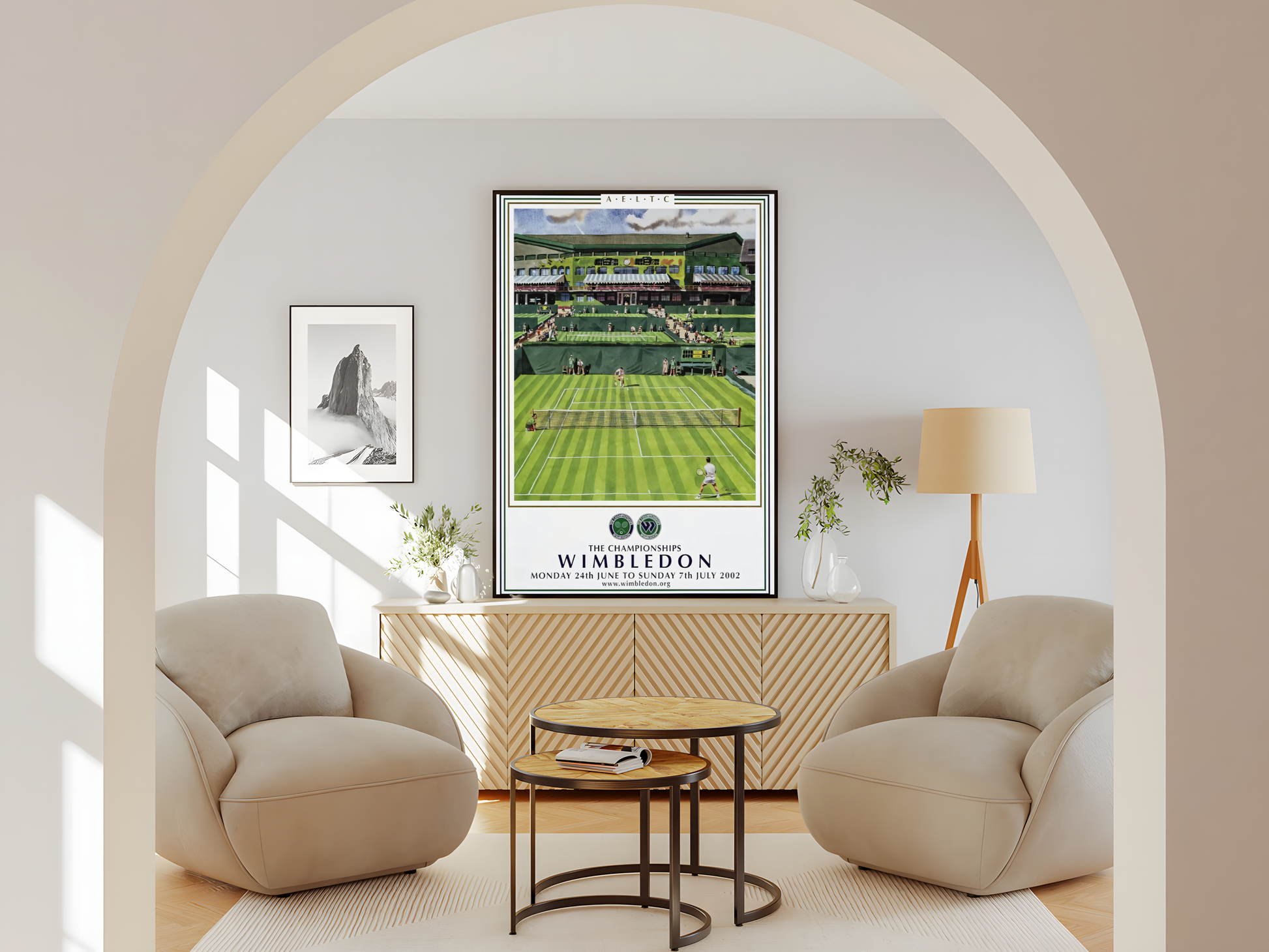 Wohnzimmer mit  Poster mit Rahmen Tennis Stadium Wimbledon Stadium im Vintage Stil in Grün weiß mit Rahmen